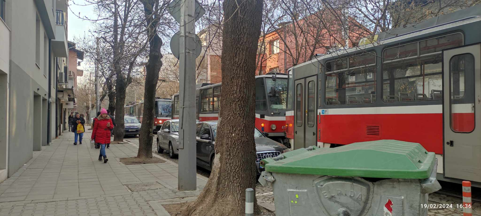 Само в БЛИЦ: София почерня от полиция на това място заради зловещ екшън СНИМКИ