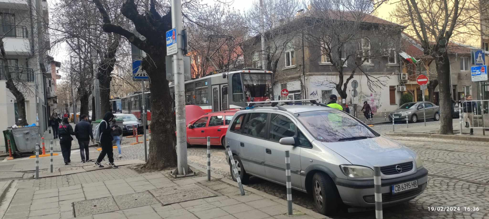 Само в БЛИЦ: София почерня от полиция на това място заради зловещ екшън СНИМКИ