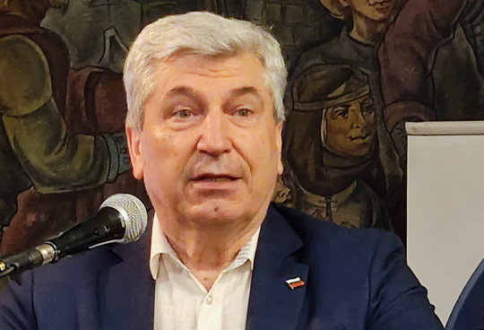 Илиан Василев: С "Възраждане" не сме един народ. Те се асоциират с убийците на Навални