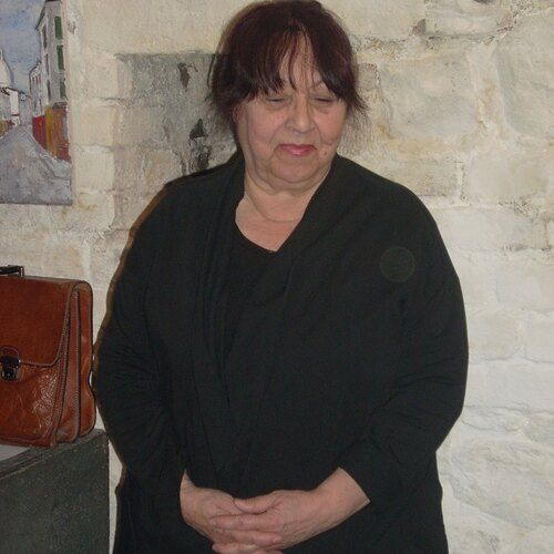 Василка Монева с послание „Всичко е любов” към прехласнатите й почитатели