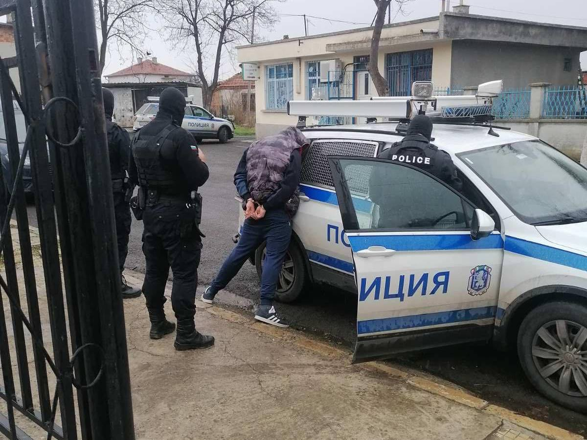 Властите с горещи новини след акцията, сковала Бургаско тази заран 