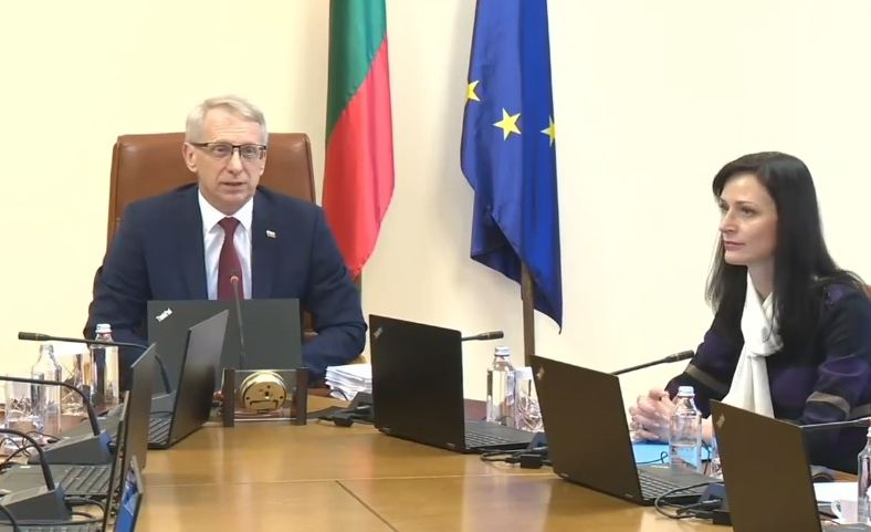 Сблъсък и безизходица: Денков проговори за драмите във властта ВИДЕО