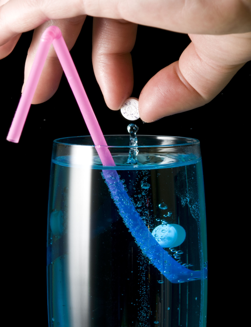 Мъж натрови жена с лекарство за импотентност, чака го бой с пръчки