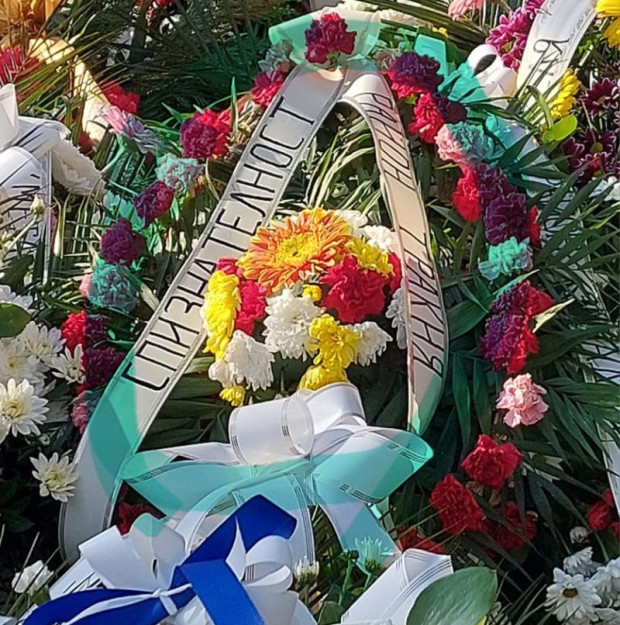 Мрежата гръмна: В тази СНИМКА от Пловдив за Апостола има нещо сбъркано