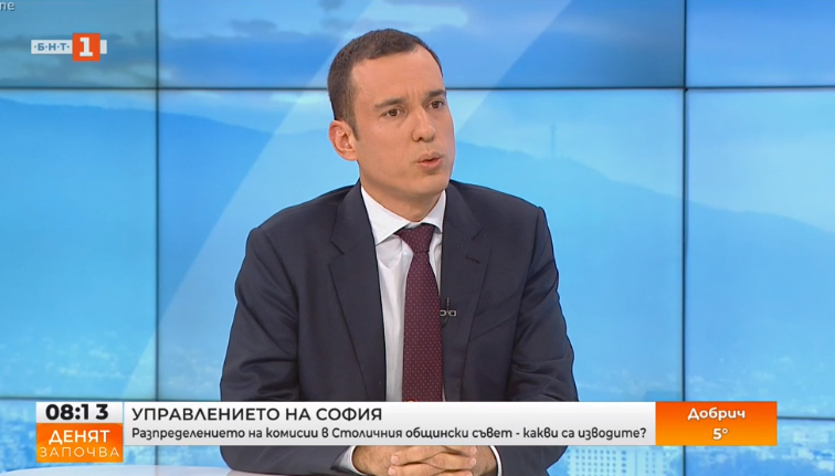 Терзиев призна за чистка, закани се да взима нови глави и се ожали, че откакто управлява... 