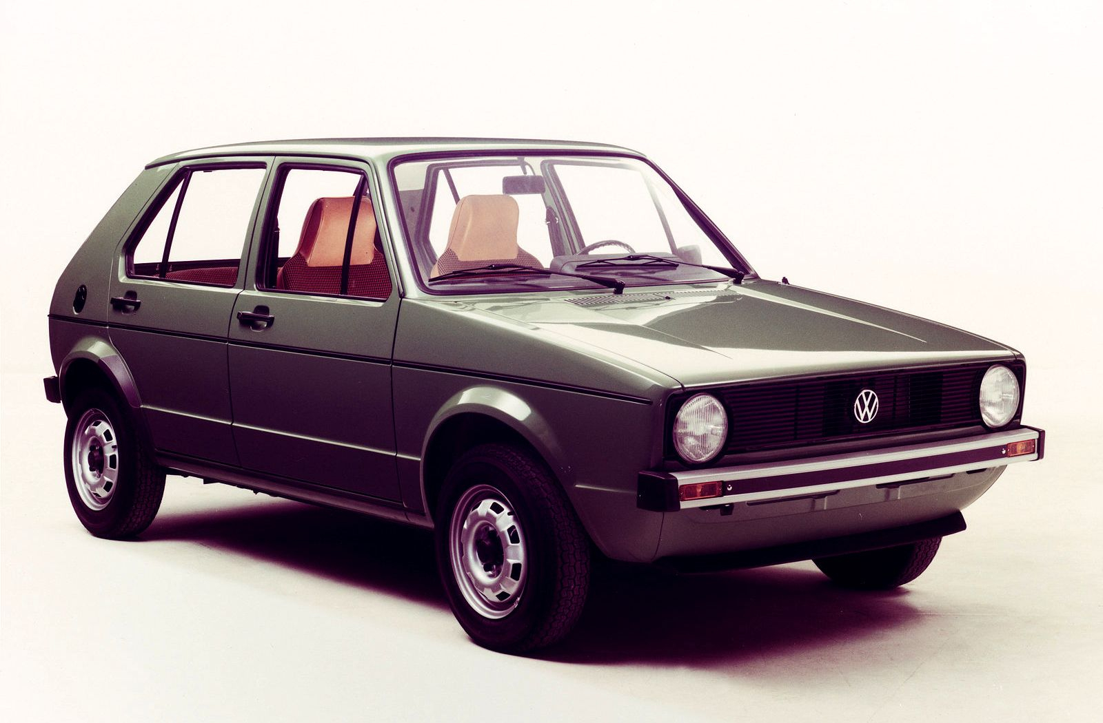 Само най-запалените фенове знаят тези 5 факта за Volkswagen Golf