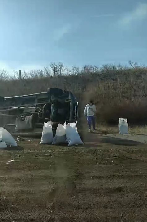 На "Тракия" е мазало, навсякъде се търкалят пратки СНИМКИ 