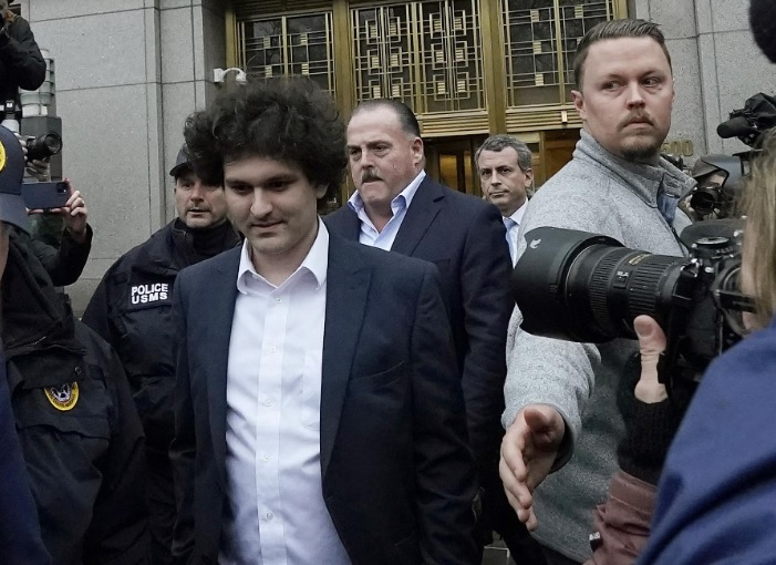 Криптомилиардер влезе в затвора и ето с какво се храни