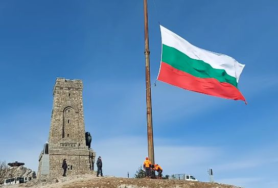 Голяма промяна с паметника на Шипка