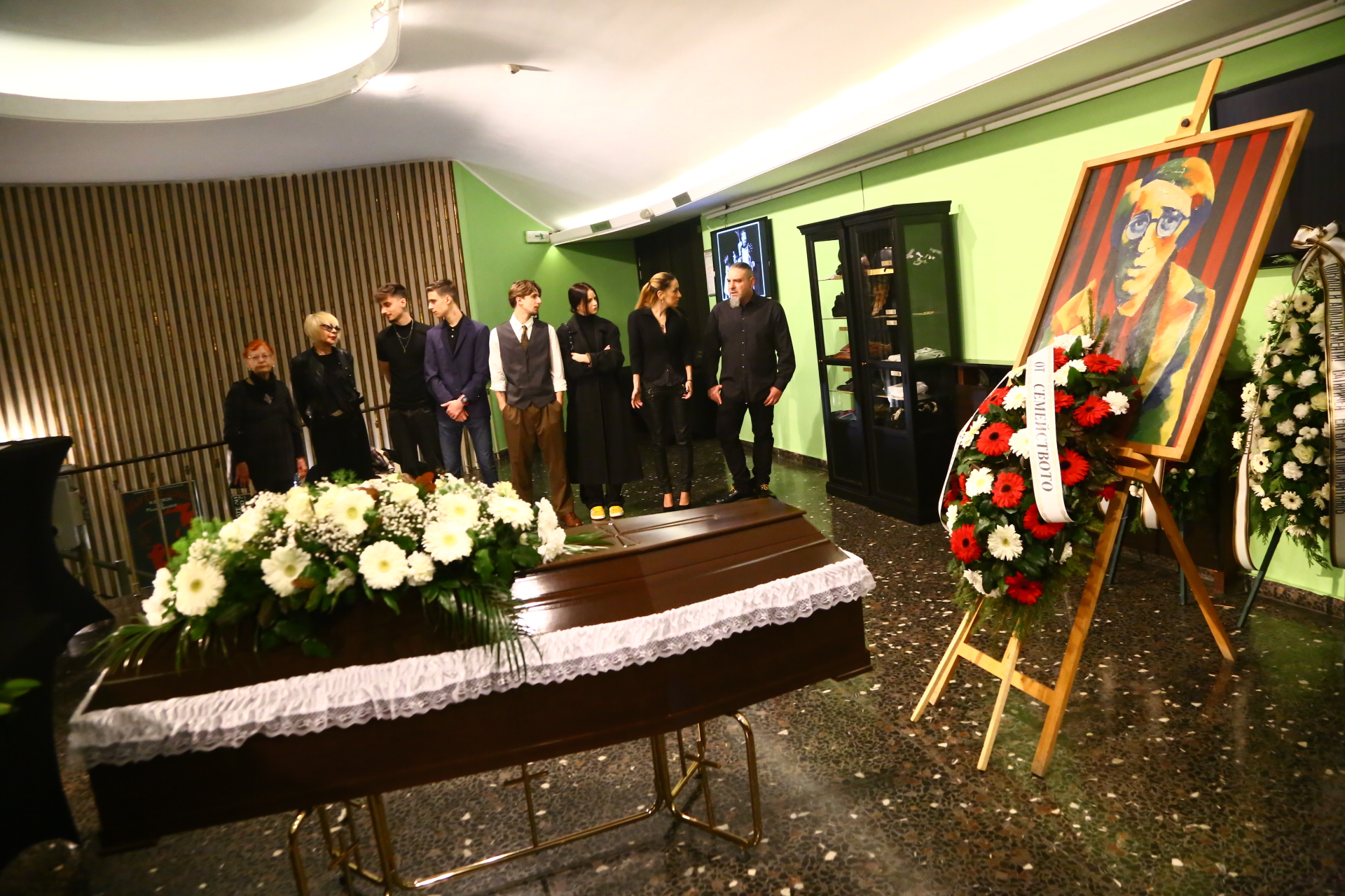 Последно сбогом: Прощаваме се със Славчо Пеев СНИМКИ