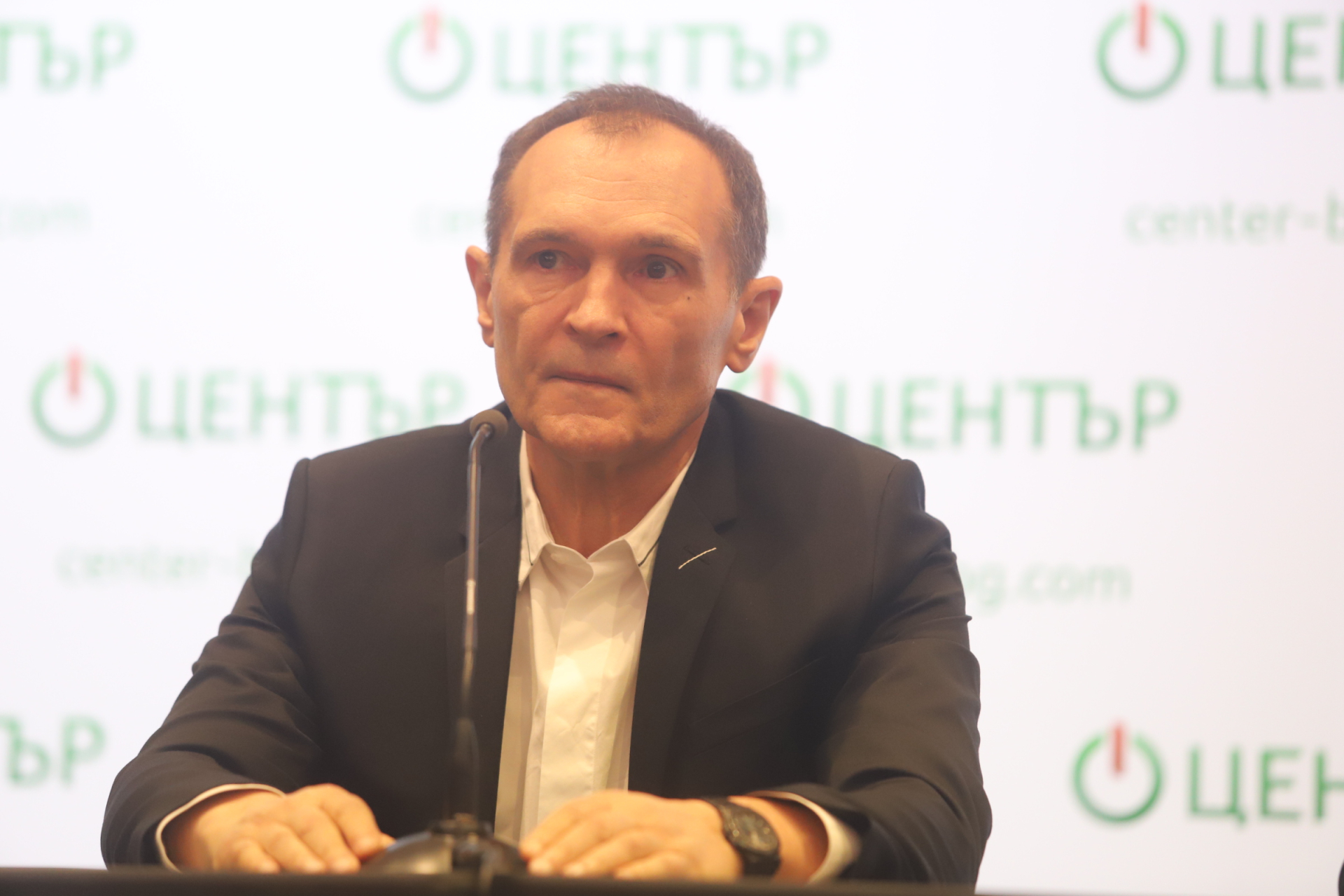 Божков обяви голяма новина за листите си за изборите 2 в 1 