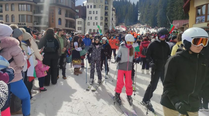 България настръхна! Зрелище като това в Пампорово не се вижда всеки ден ВИДЕО