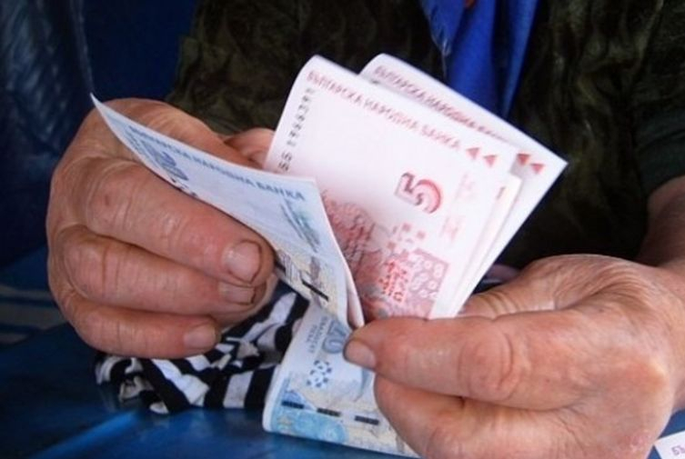 Нова измама в страната! Мъж изгоря с близо 16 бона заради...