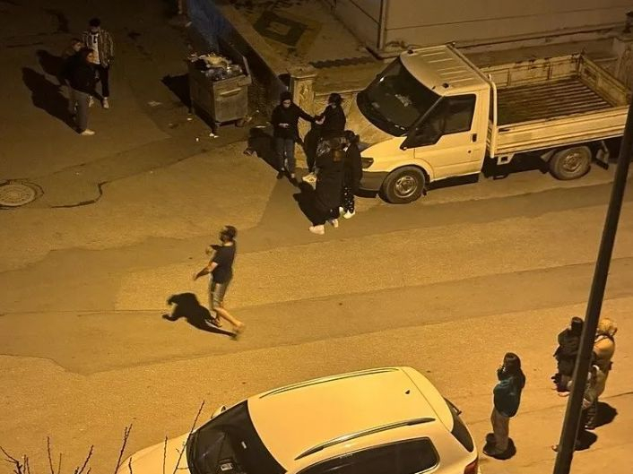 Земетресението в Бурса взе жертва! Нов трус удари Турция сутринта ВИДЕО