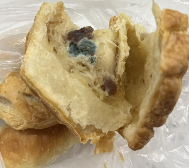 Пловдивчанка си купи кифла и щеше да повърне от погнуса СНИМКА
