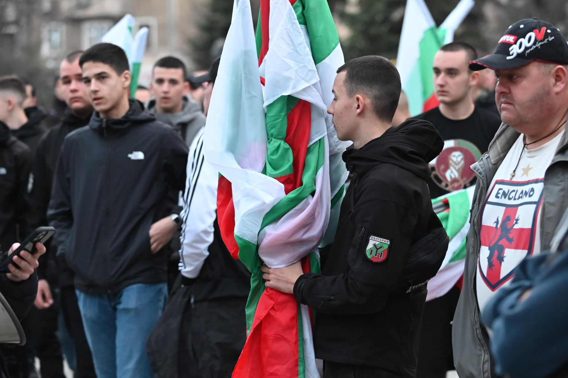 Синдикатите и властта се договориха, но на 20 май ще е ...