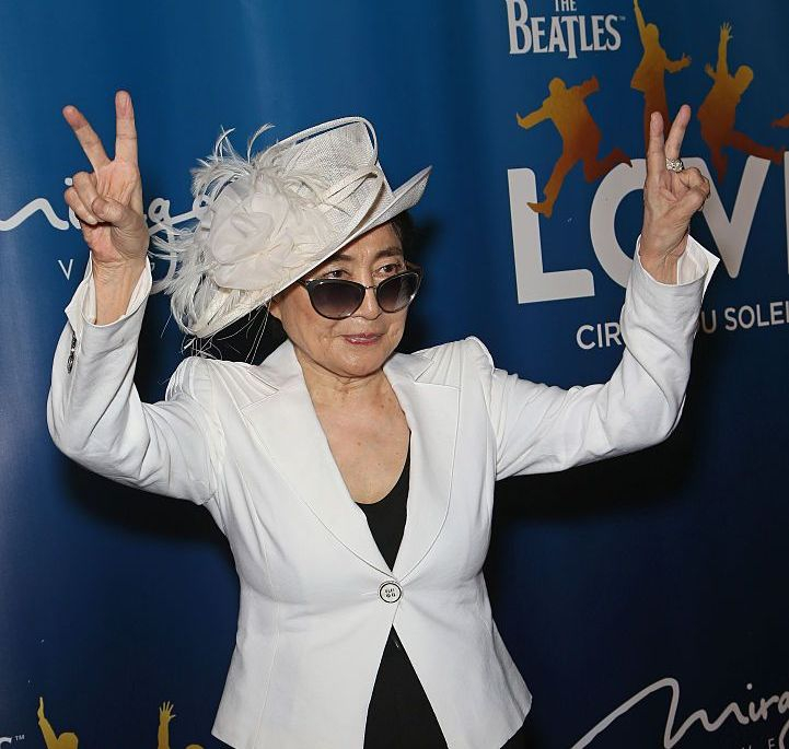 Тео Ушев попиля Йоко Оно за Оскара