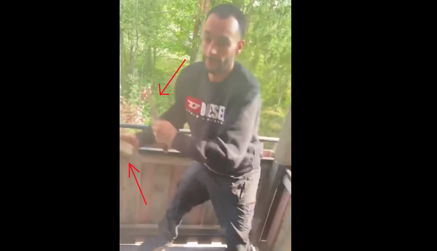 Ужасяващо ВИДЕО показа как бежанци с ножове може да влязат в дома ви 