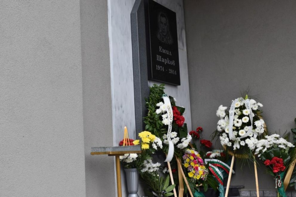 10 години от трагедията в Лясковец: Емил Шарков не е забравен 