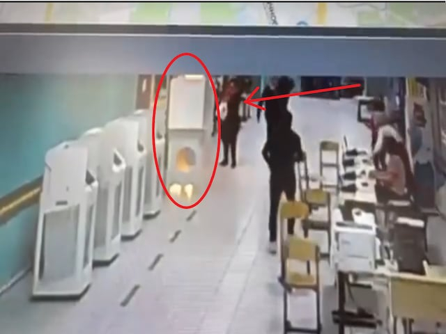 Коктейли Молотов и палежи на секции в Москва и Санкт Петербуг ВИДЕО