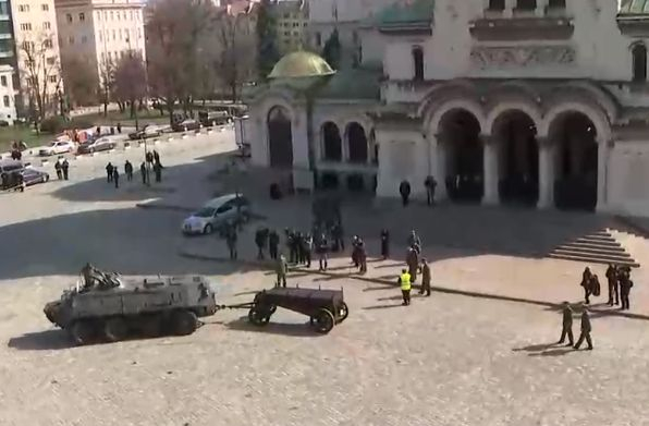 Траурен детайл обвърза погребението на патриарха и цар Борис III СНИМКИ