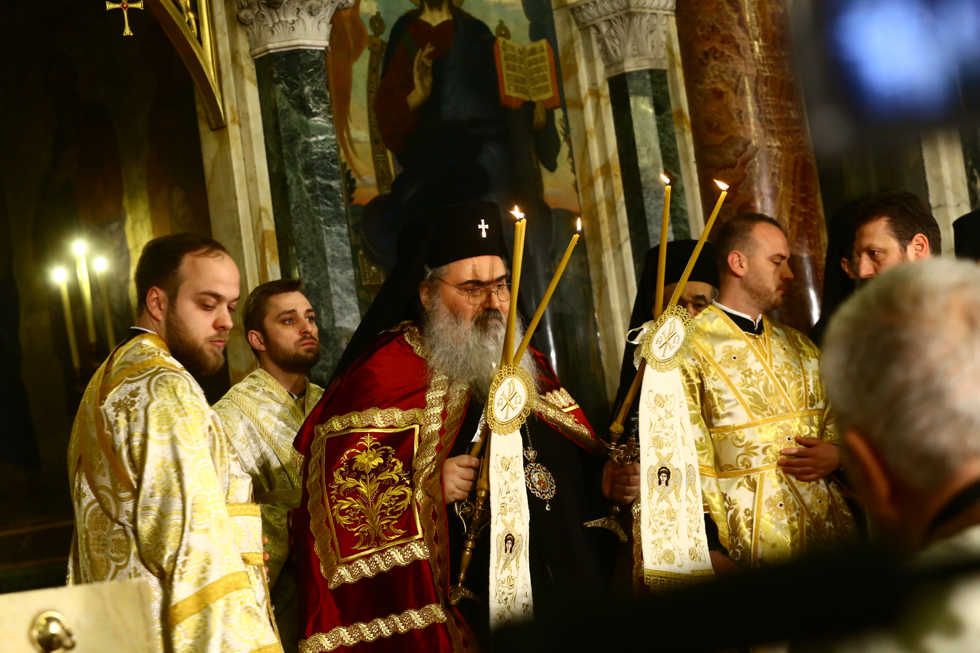 Траурен детайл обвърза погребението на патриарха и цар Борис III СНИМКИ