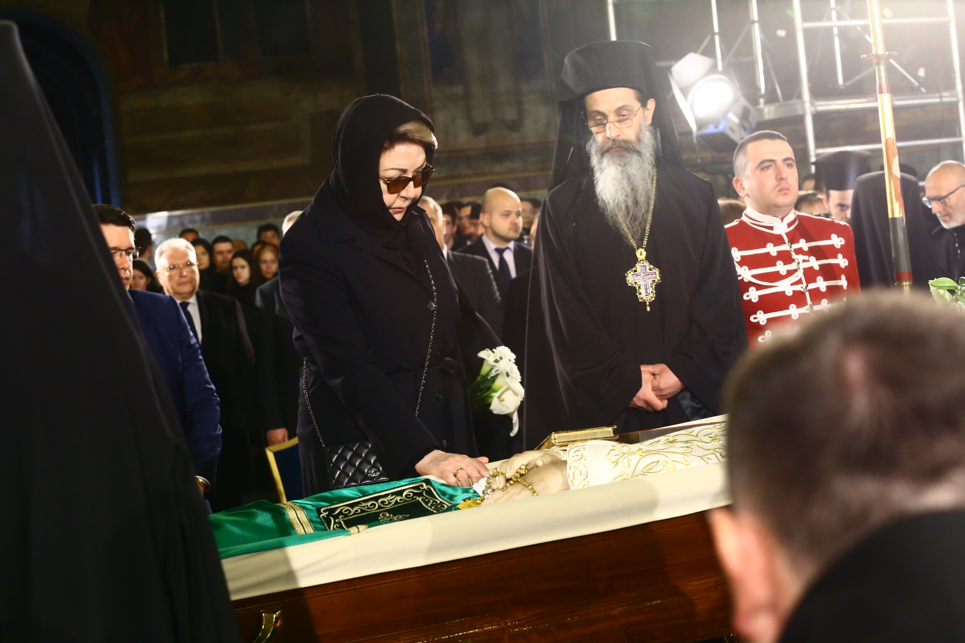 Траурен детайл обвърза погребението на патриарха и цар Борис III СНИМКИ