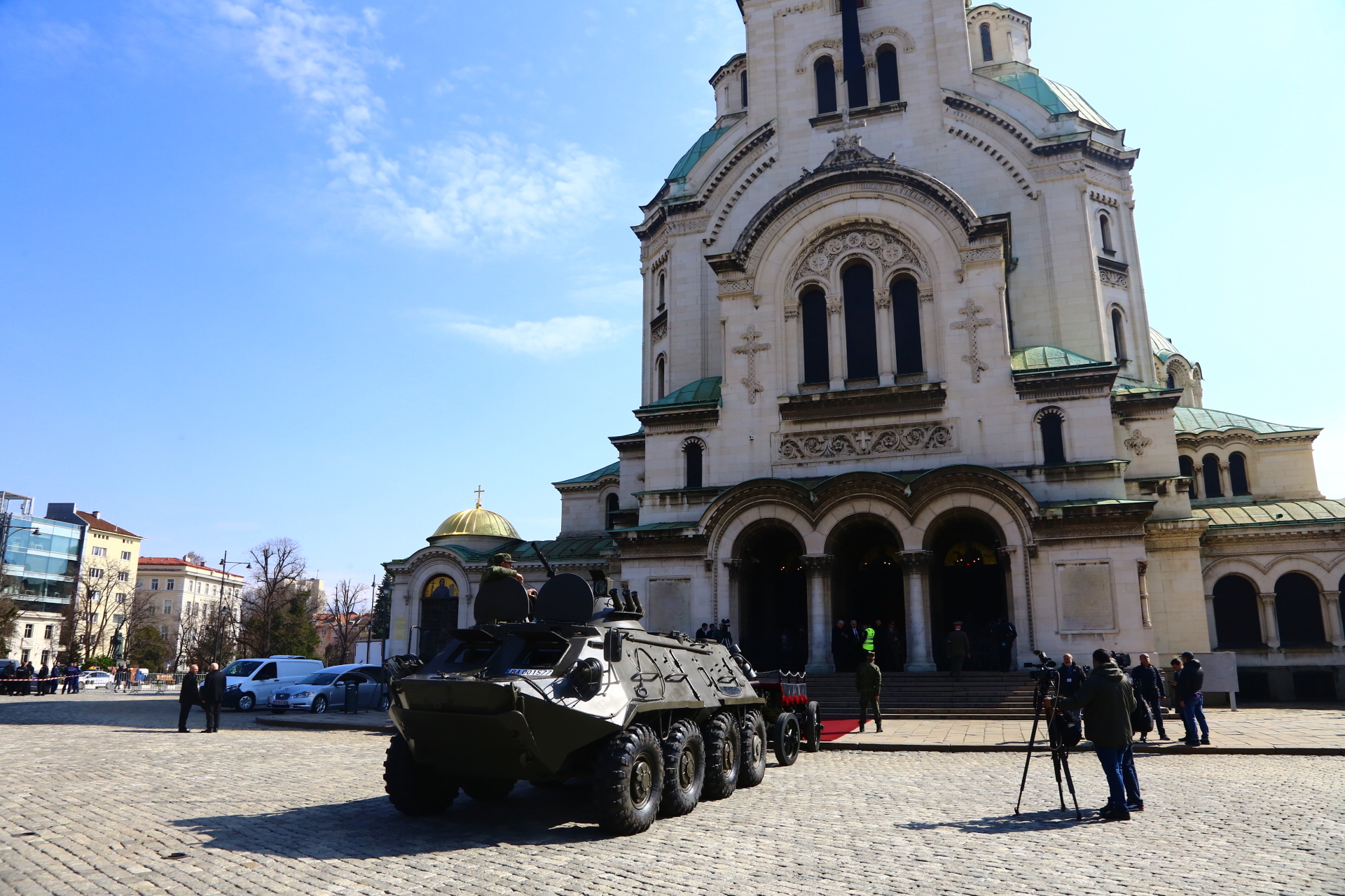 Траурен детайл обвърза погребението на патриарха и цар Борис III СНИМКИ