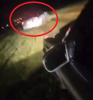 Безпрецедентно: Полицаи завардиха изоставено летище край Павликени, обградиха 400 коли и... ВИДЕО