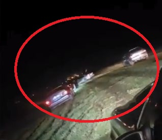 Безпрецедентно: Полицаи завардиха изоставено летище край Павликени, обградиха 400 коли и... ВИДЕО