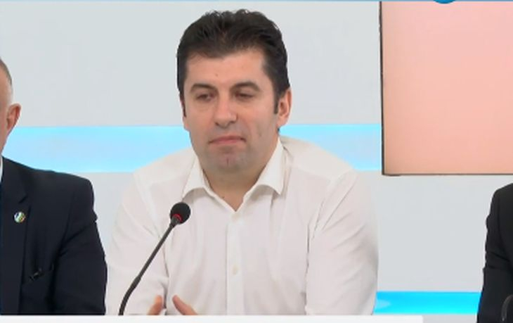 Петков сведе глава пред ултиматума: Дава тези министерства на ГЕРБ