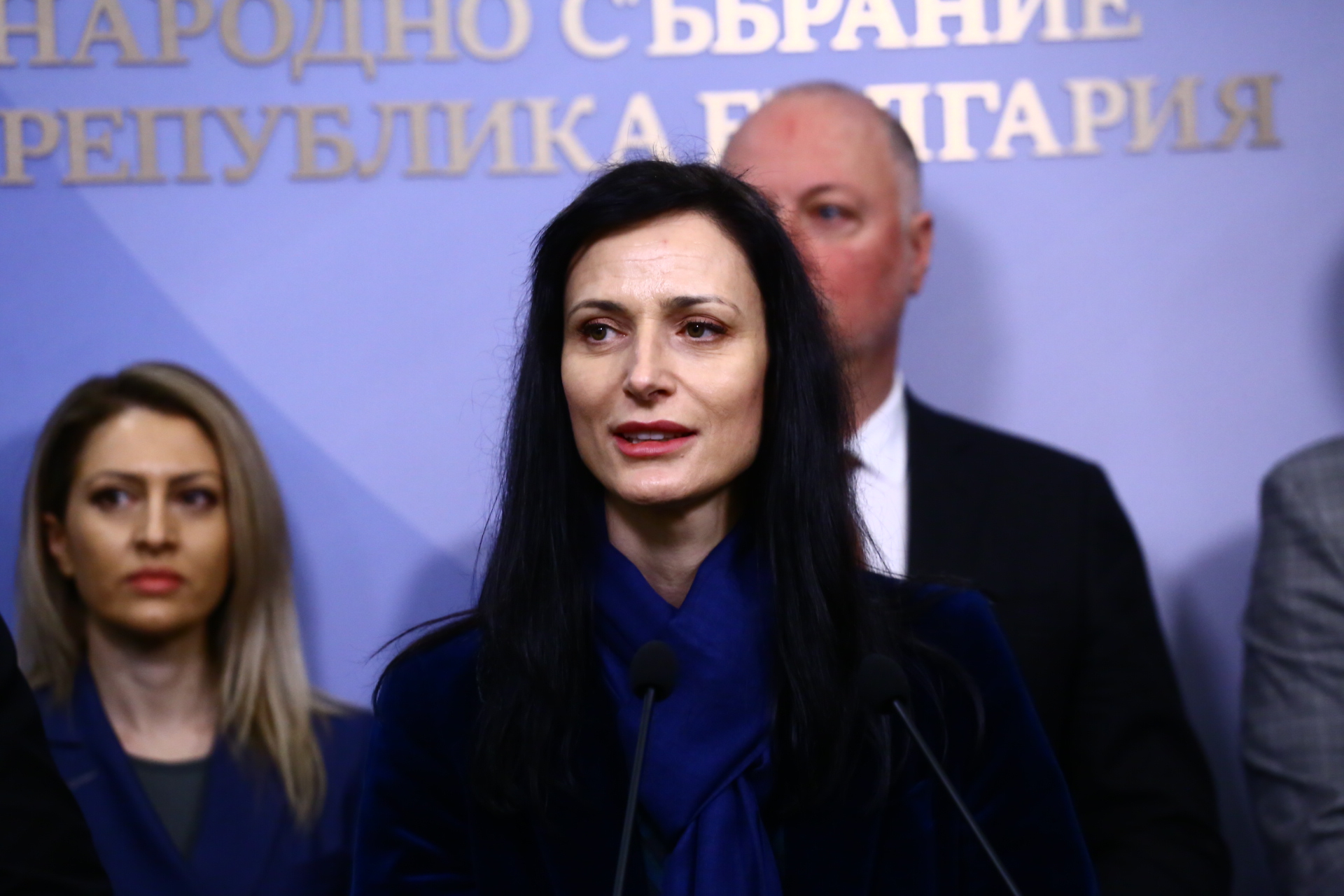 Време разделно: 2 варианта пред Мария Габриел за кабинет