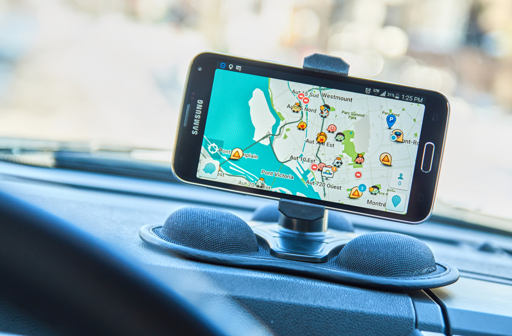 Новата версия на Waze с куп екстри за шофьорите, освен за КАТ ще предупреждава и за...