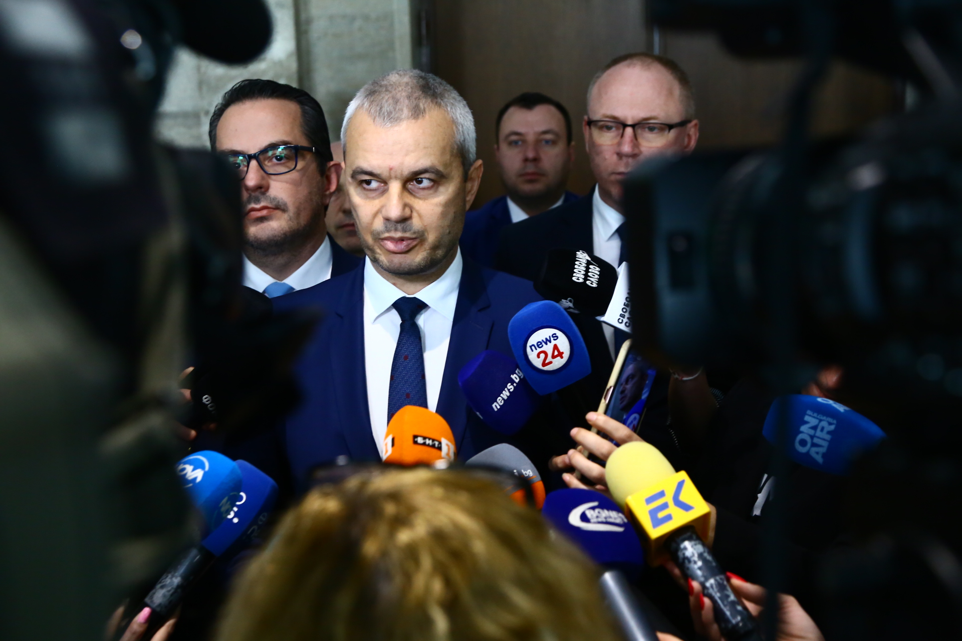 Костадинов зове за революция: Това е безпрецедентно за последните 34 години! ВИДЕО
