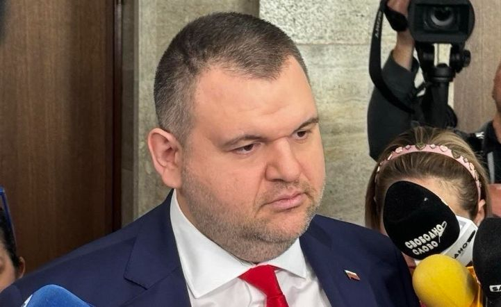 Пеевски: Няма да допуснем номера с „Врага ДПС“. Нашите хора са първа класа, като всички български граждани