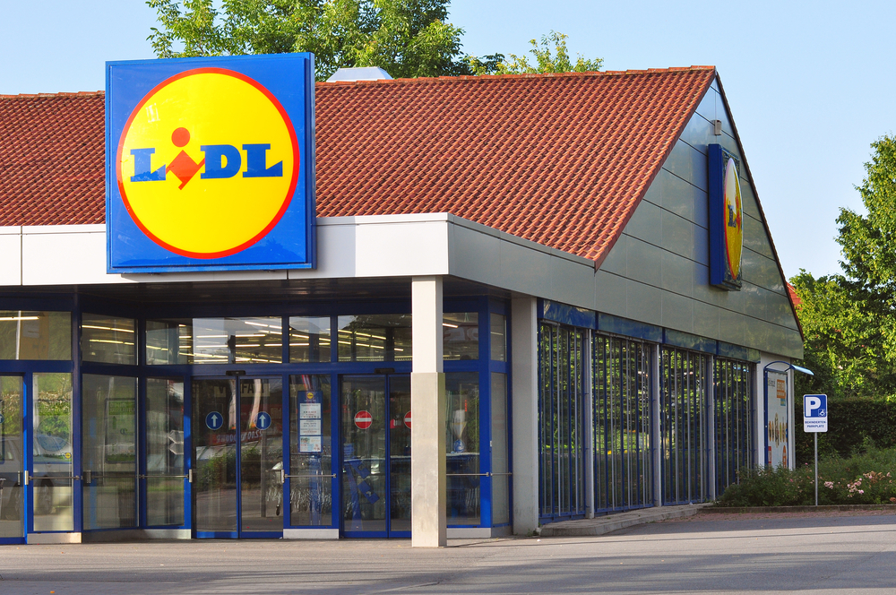 Шок! Мъж откри касова бележка от Lidl от 2002 г. и още не може да повярва на очите си СНИМКА