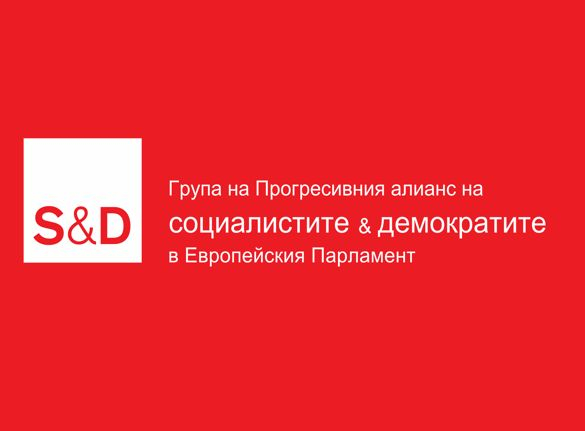 Цветелина Пенкова посрещна в Европейския парламент американския режисьор и носител на 4 награди „Оскар“ Оливър Стоун
