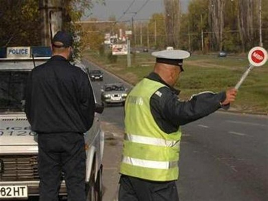 Полицай спря баровец с БМВ и установи нещо шокиращо