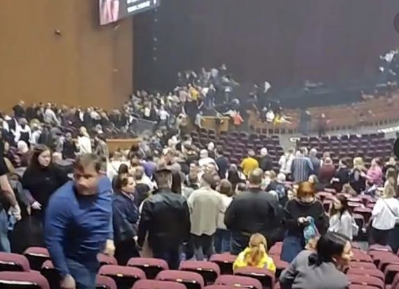 Външно с извънредна новина след кървавата баня в Русия