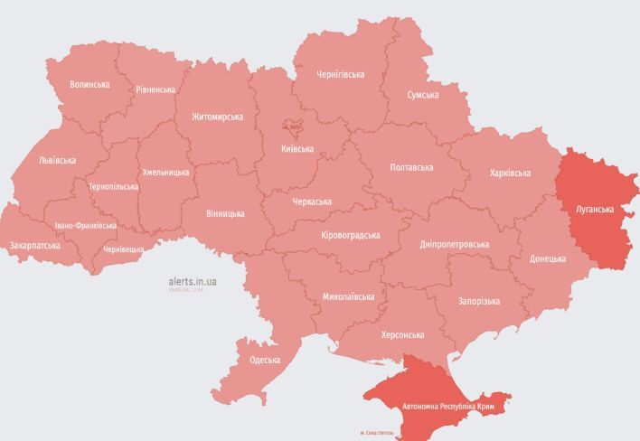 Нови експлозии разтърсиха Одеса, сирени вият в цяла Украйна 