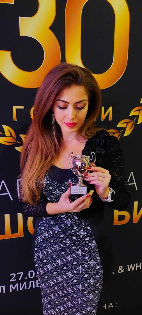 Едно от нежните остриета на БЛИЦ стана "Журналист на годината"!
