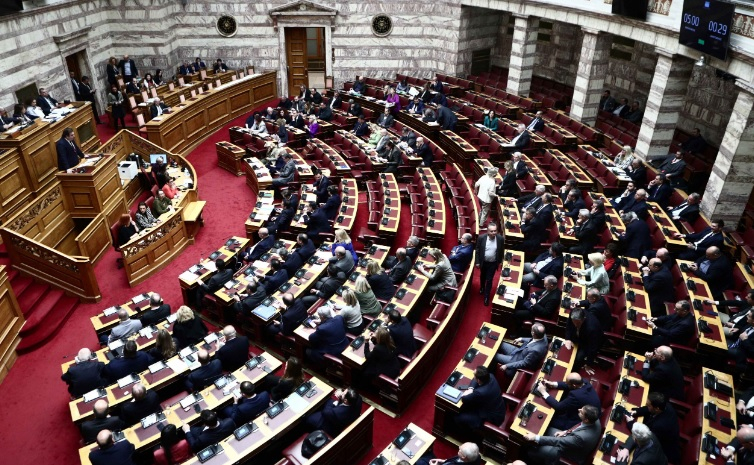 Ето какво се случи в гръцкия парламент при вота на недоверие
