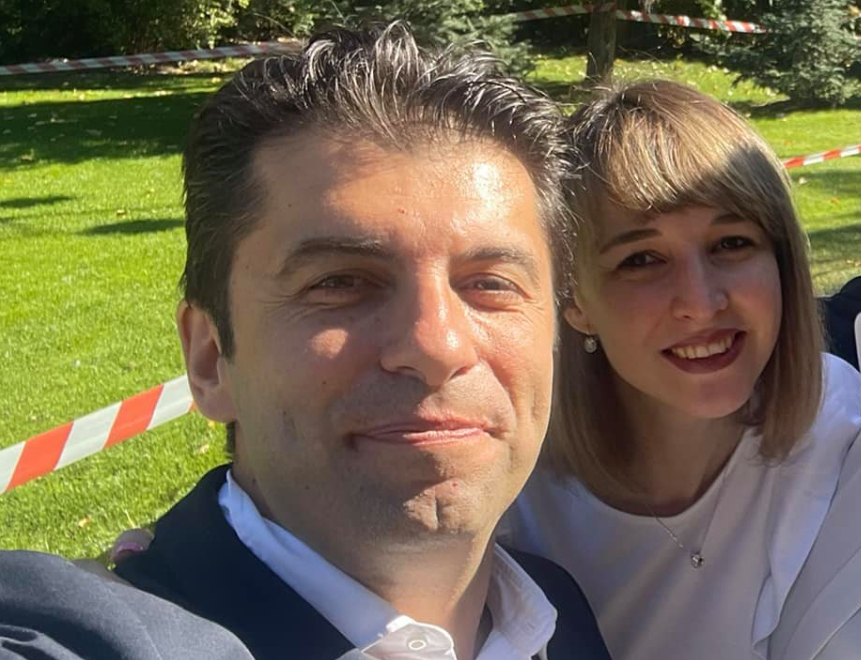 Яка шуробаджанащина и лют скандал в ПП заради Петков и фаворитката му Деница
