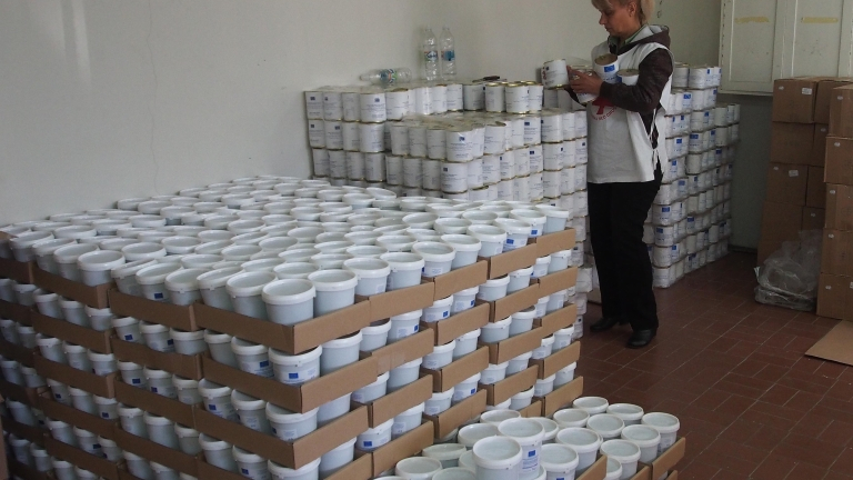 Започва раздаването на пакети с хранителни продукти за нуждаещите се