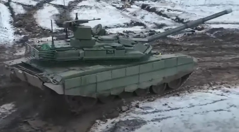  Френската преса назова цената на най-новия руски танк "Армата"