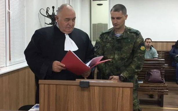 Командос закла ченге заради фаталната полицайка Люба 