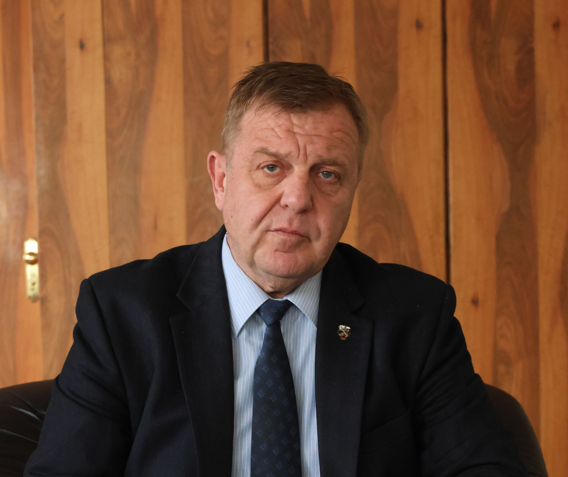Каракачанов: С помощта на Софийския университет група антибългарски учени искат да отрекат спасяването на българските евреи