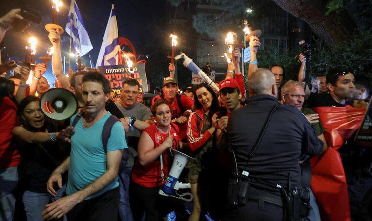 Безредици: Протестиращи в Израел се опитаха да влязат в къщата на премиера Нетаняху ВИДЕО