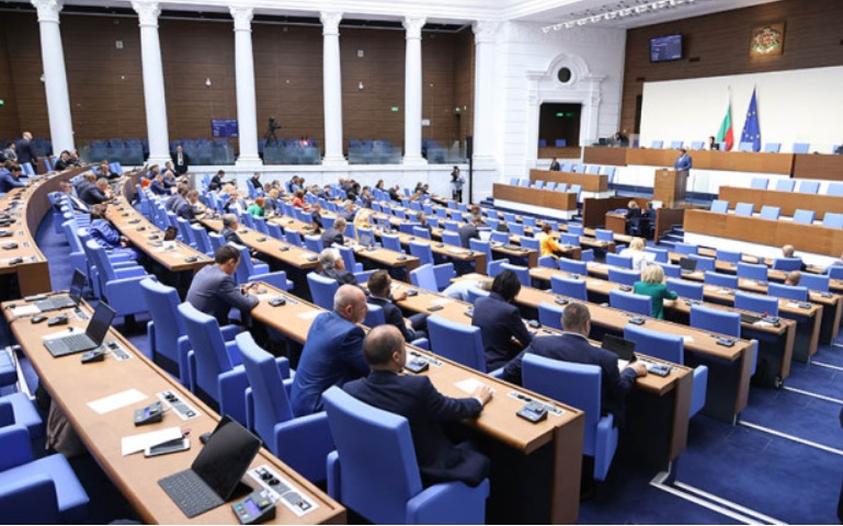 Комисия ще разследва корупционните практики в агенция „Митници“ и евентуалната роля на Асен Василев в тях