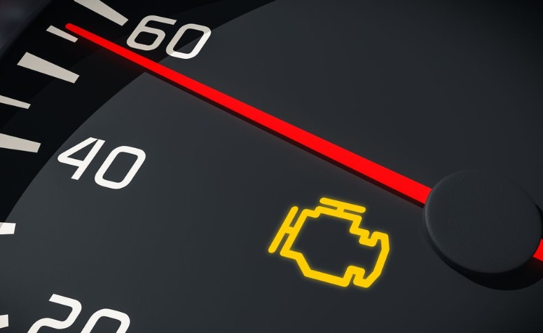 Какво да направите, ако се е включило "check engine" на таблото на колата